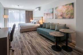 Отель Narrabeen Sands Hotel by Nightcap Plus  Наррабеен